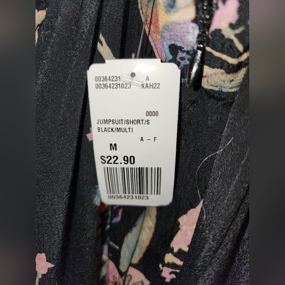 Floral Romper - Picture 3 of 4